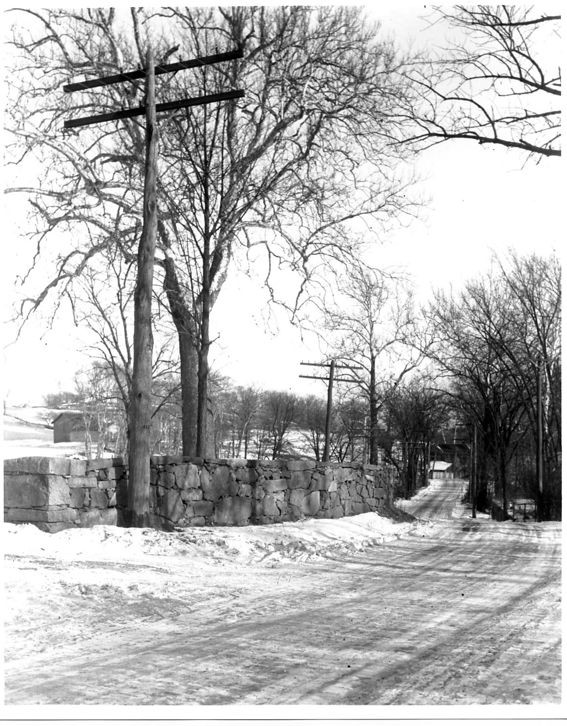 Great-Road-at-ChaseFarm House Stonewall 1926