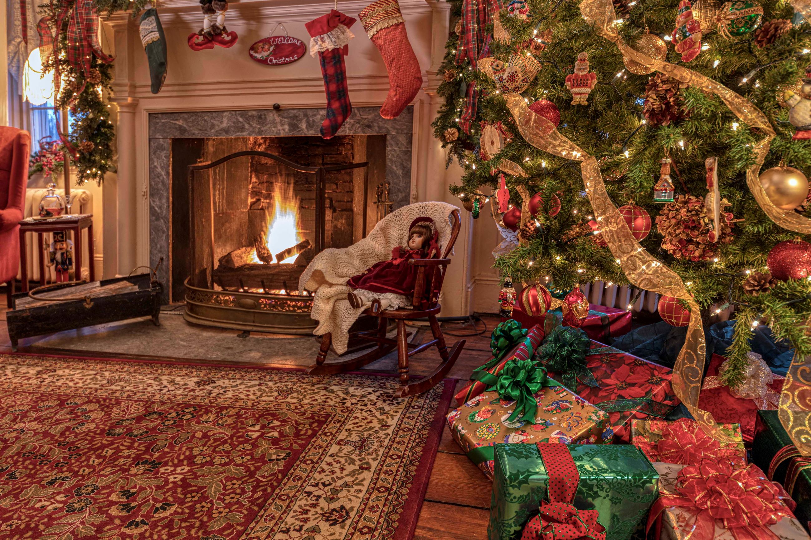 Christmas Tree Hearthside